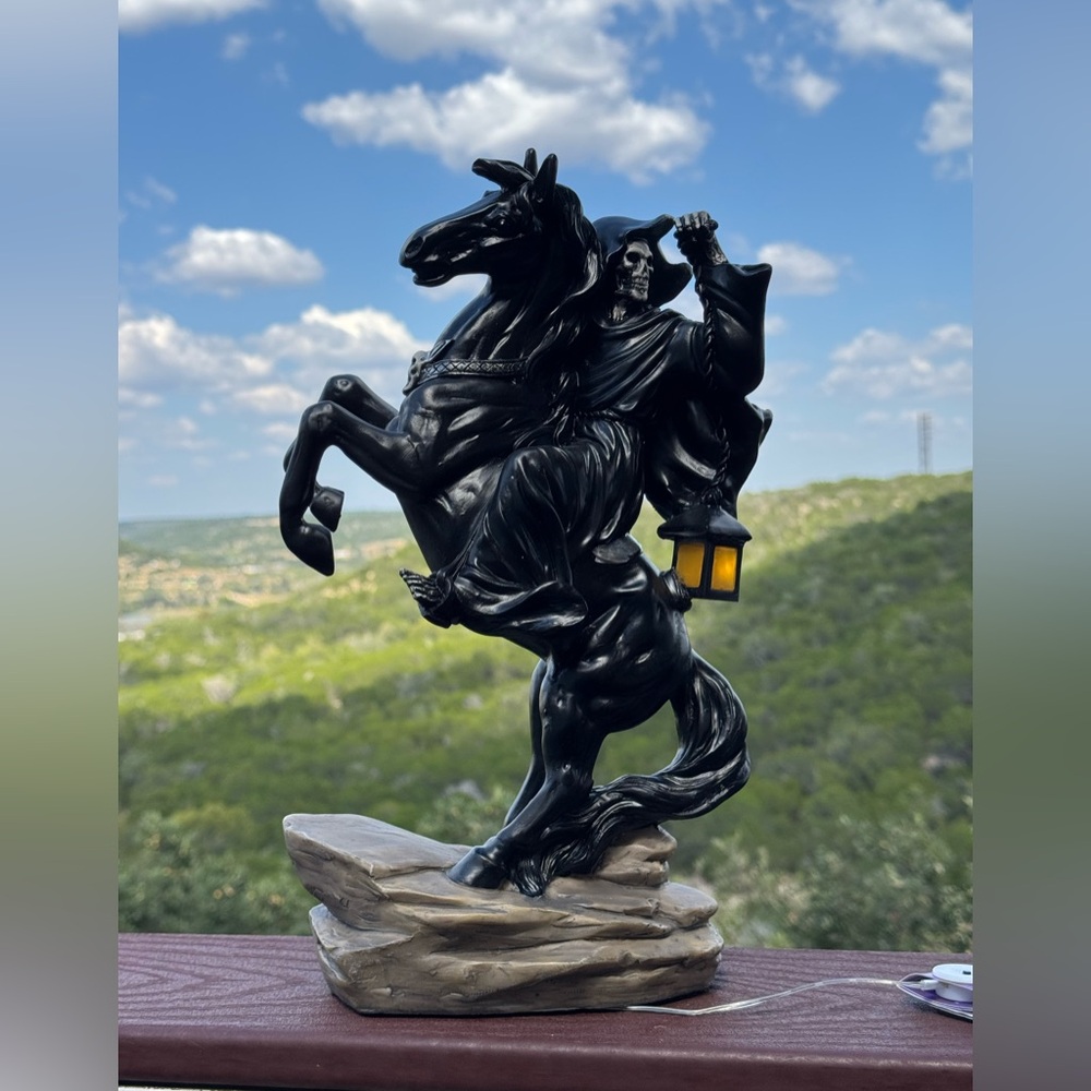 Haunted Living Lighted Reaper on Horse 13in - Picture 11 of 11